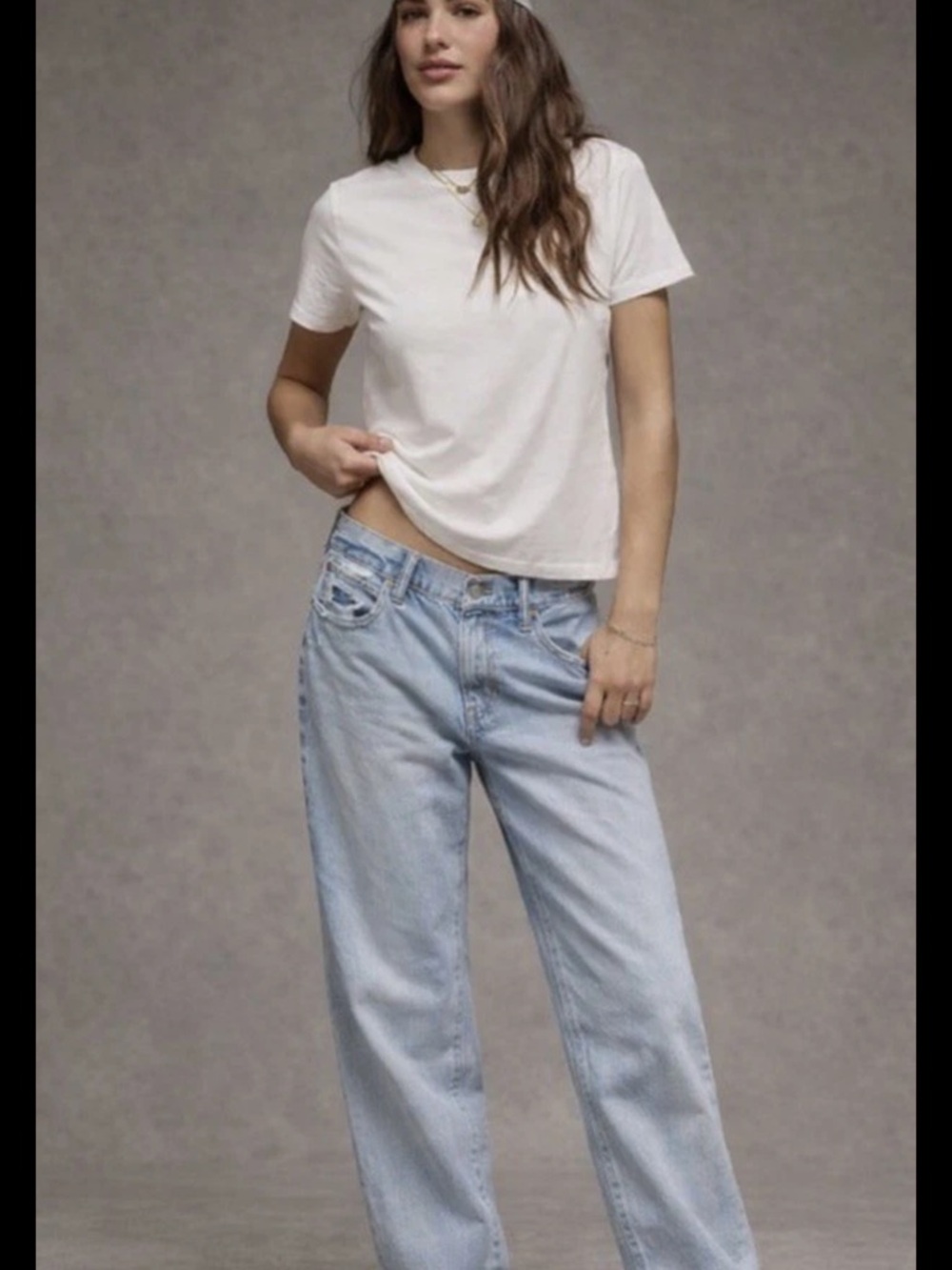 Universal Thread Jeans Size 8 High Rise Straight Leg Button Fly Light Wash